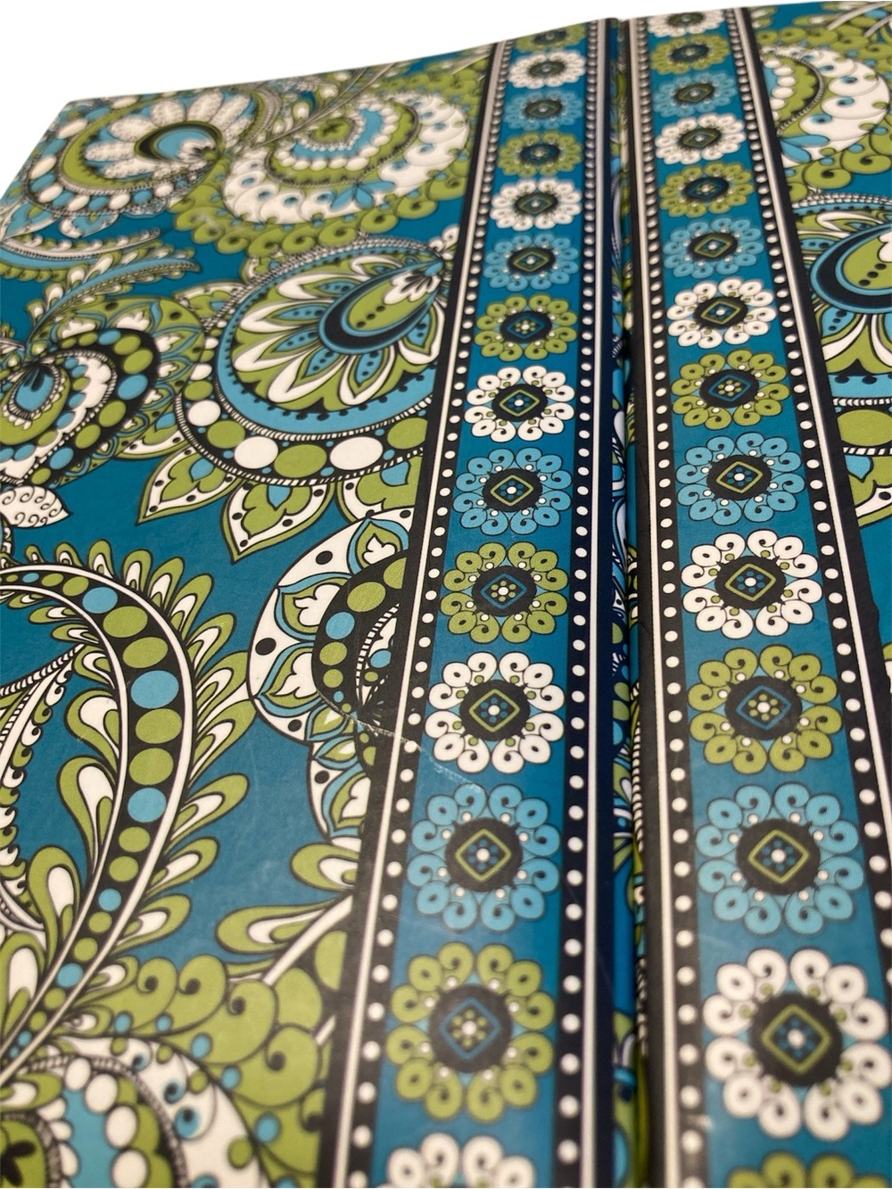 Vera Bradley Teal and Lime Floral Organizer - Picture 2 of 7
